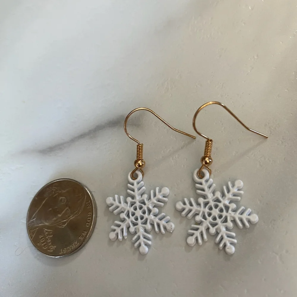 Snowflake Dangle Earrings